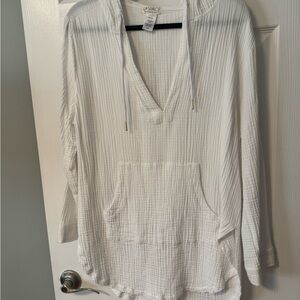 White Hooded Beach Cover Up Pullover with Front Pocket